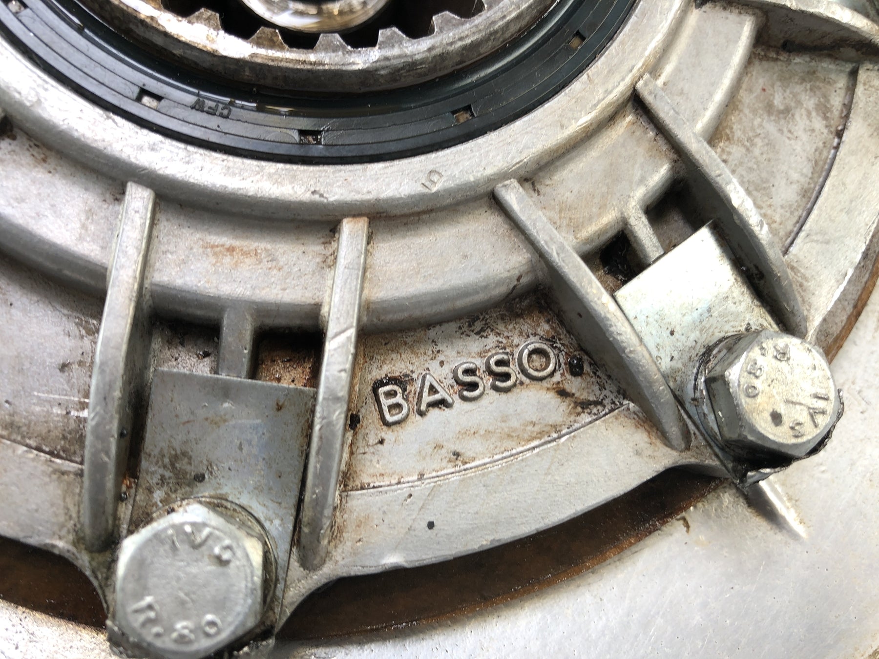 Moto Guzzi V7 Special [1971] - Transmission finale par arbre à...