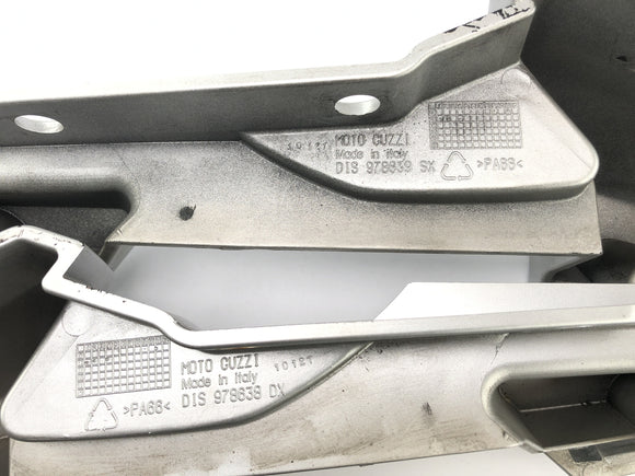 Moto Guzzi Stelvio 1200 4V [2009] - Dopravce pouzdra na držák kufru vlevo a vpravo