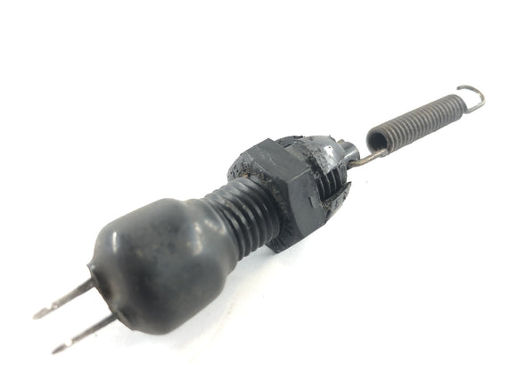 Suzuki Bandit 1200 GV75A [1998] - interruptor de luz de freno en la parte posterior