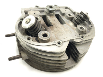 Moto Guzzi v 1000 VG [1980]  - 右側のシリンダーヘッド