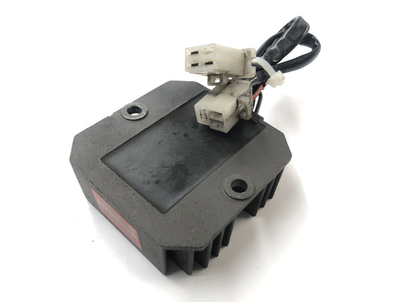 Honda XBR 500 PC15 [1989] - Kontrol af ensretters spændingsregulatoroplader 12v