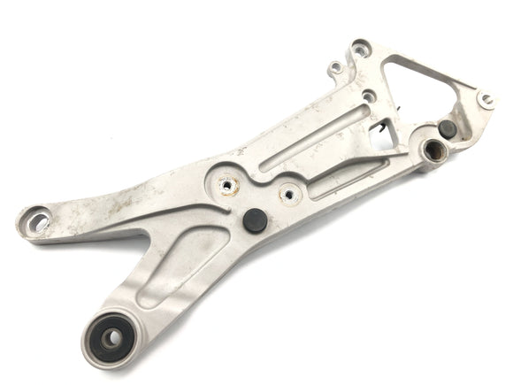 Yamaha GTS 1000 4FV [1997] - Peg retaining plate right