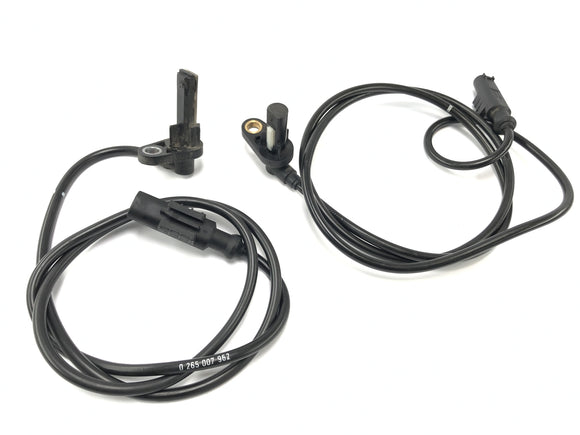 Moto Guzzi Stelvio 1200 4V [2009] - ABS sensors at the front and back