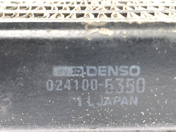 Triumph Daytona 900 T300 [1993] - Unidade de resfriamento do trocador de calor do resfriador de óleo Denso