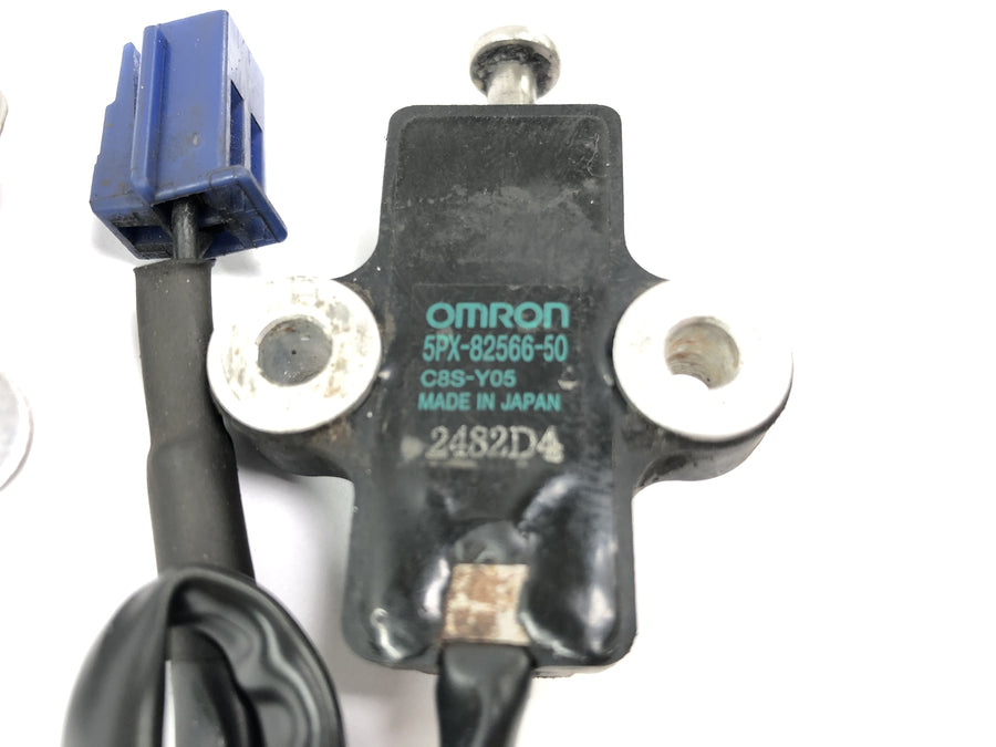 Yamaha YZF R1 RN09 [2003] - interruptor de soporte lateral