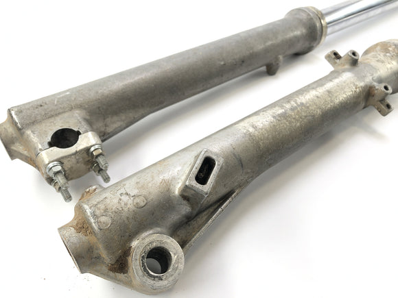 Yamaha XT 500 1U6 [1981] - vidlička vidlice Telegabel s osou