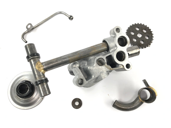 Honda XRV 750 Africa Twin RD04 [1990] - Ölpumpe mit Antriebsrad und Ölsieb