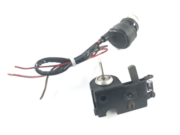 Laverda 1000 [1978] - Virtalukko virtalukko istuimen lukko avaimella