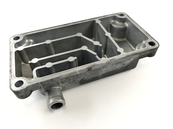 スズキGSF 1200 S Bandit WVA9 [2003]  - エンジン換気バルブ蓋の蓋