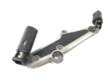 Kawasaki Z 1100 KZZ10A [1984] - Footstustelplaat aan de linkerkant met voetsteunen