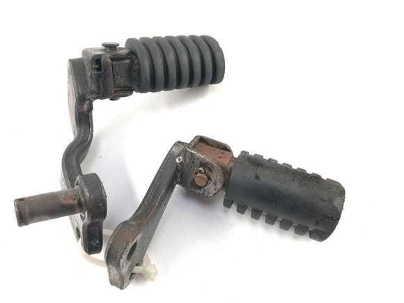 Yamaha XT 550 5Y3 [1982] - Footrest řidiče vlevo a vpravo