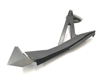 Aprilia Rst 1000 Futura [2002] - Pedia's voetsteun aan de rechterkant met halter voetsteunhouder aan de rechterkant