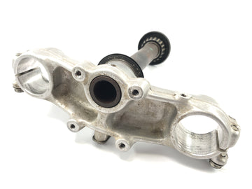 Suzuki DR 350 SK42B [1991] - мост вилки ниже