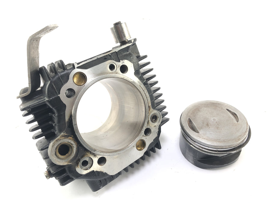 Ducati 900 SS [1991] - Cylinder with piston horizontal