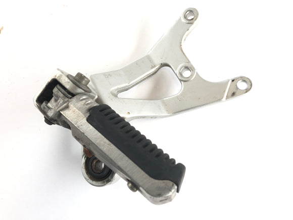 Suzuki GSX -R 1100 W GU75 C [1993] - Palatinaat voetsteun aan de linkerkant met beugel