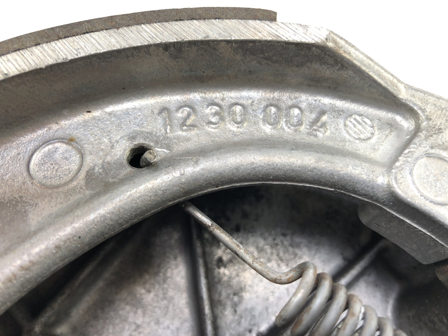 BMW R 60/5 [1973] - brzdová brzdová kotva na přední straně