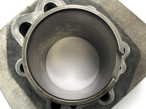 MOTO GUZZI CALIFORNIA 2 1000 VT [1982] - cylinder with piston on the left