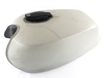 Yamaha XS 400 2A2 [1982] - Benzínový tank