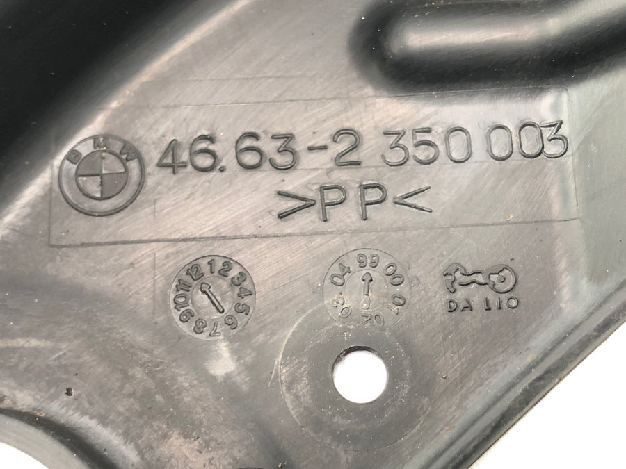 BMW F 650 GS R13 [2002] - Cover voor de vorkbrug hieronder