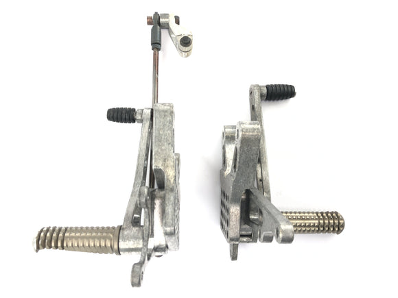 HONDA VTR 1000 SP 1 SC45 [2001] - Systém opěrky nohou Držák opěrky nohou řidiče Attack