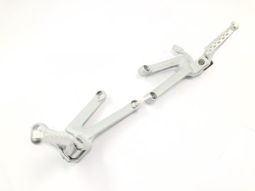 Aprilia RSV 1000 R [2004] - Soziusfußrasten mit Halter Fußrastenanlage hinten links und rechts - 0