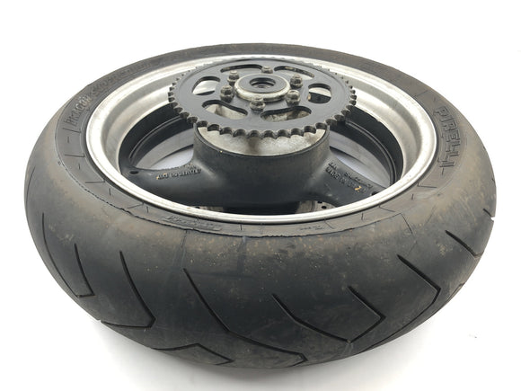 Suzuki GSX R 1100 GV73B [1990] - Baghjulhjulsfunktion bagpå med bremseskive og kædehjul