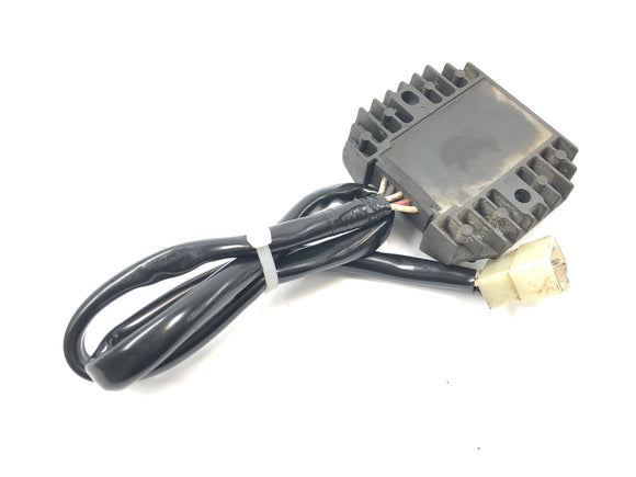 Yamaha XVS 650 Drag Star VM03 [2001] - Regulator napięcia prostownika kontrolera