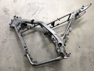 Honda NX 650 RD08 [1995] - рама с бумагами