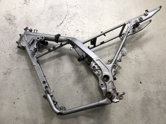 Honda NX 650 RD08 [1995] - рама с бумагами