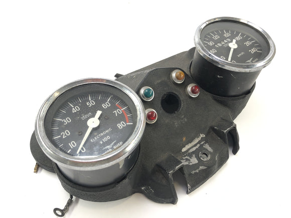 Moto Guzzi V7 Special [1971] - kokpit tacho