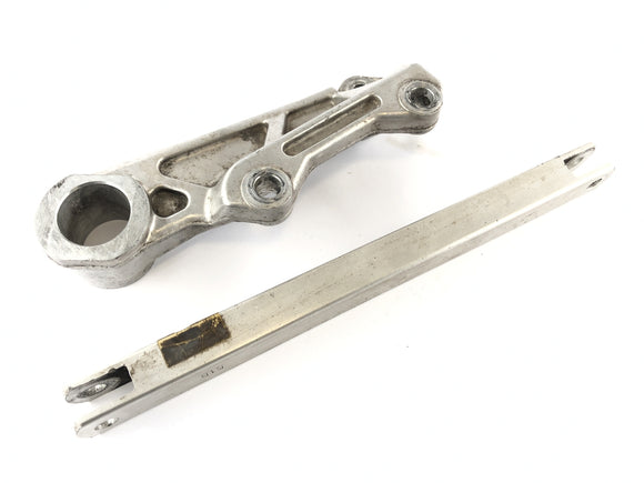 Yamaha Yzf 750 R 4hn [1996] - Ancre de frein avec une jambe de force d'ancre