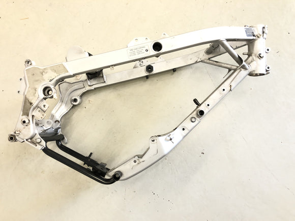 BMW F 650 GS R13 [2002] - quadro com papéis