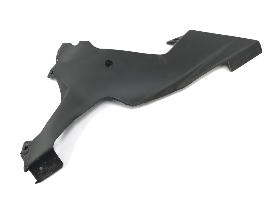 Yamaha YZF R1 RN09 [2003] - Parte lateral coberta à esquerda