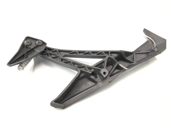 Aprilia Rst 1000 Futura [2002] - Pedia's voetsteun aan de rechterkant met halter voetsteunhouder aan de rechterkant