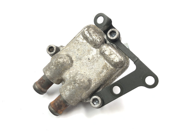 Yamaha XVS 650 Drag Star VM03 [2001] - Kølevæskedistributør Thermostat Housing