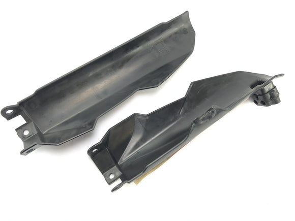 SWM SM 125 R [2018] - Protecteur de fourche à gauche et à droite