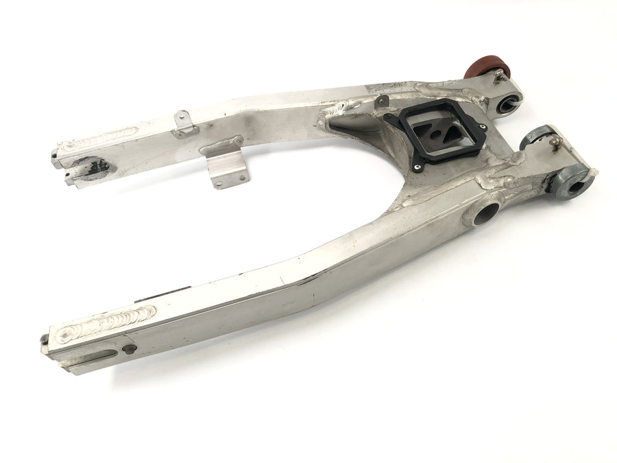 Yamaha XT 600 43F [1985] - zakretna ruka stražnjeg kotača aluminijska zakretna ruka