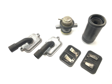 Kawasaki ZX 12 R ZXT20A [2001] - Ventilkåpa membranhus avgasåterföring