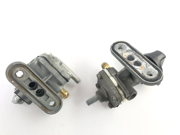 Ducati 900 SS [1991] - Benzinhahn Set Paar