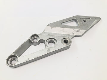 Suzuki GSX-R 1100 W GU75 C [1994] - Držák stupaček levý držák stupaček