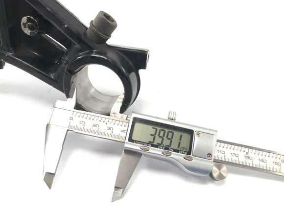 Moto Guzzi California III VY Integrale [1990] — нижний зажим вилки