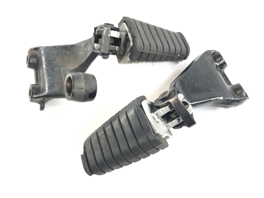 Yamaha V Max 1200 2WE [1996] - Fahrerfußrasten mit Halter links und rechts Fußrasten