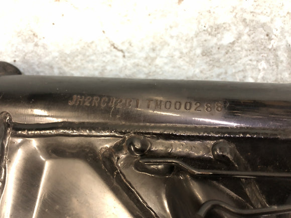 Honda CB 750 RC42 [1996] - рама с бумагами