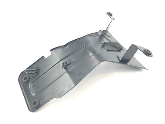 Suzuki Intruder VL 1500 AL [2000] - Tankaufnahme Tankhalter Hitzeschutz