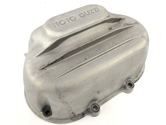 Moto Guzzi V7 Special [1971] - Venttiilikansi vasemmalla