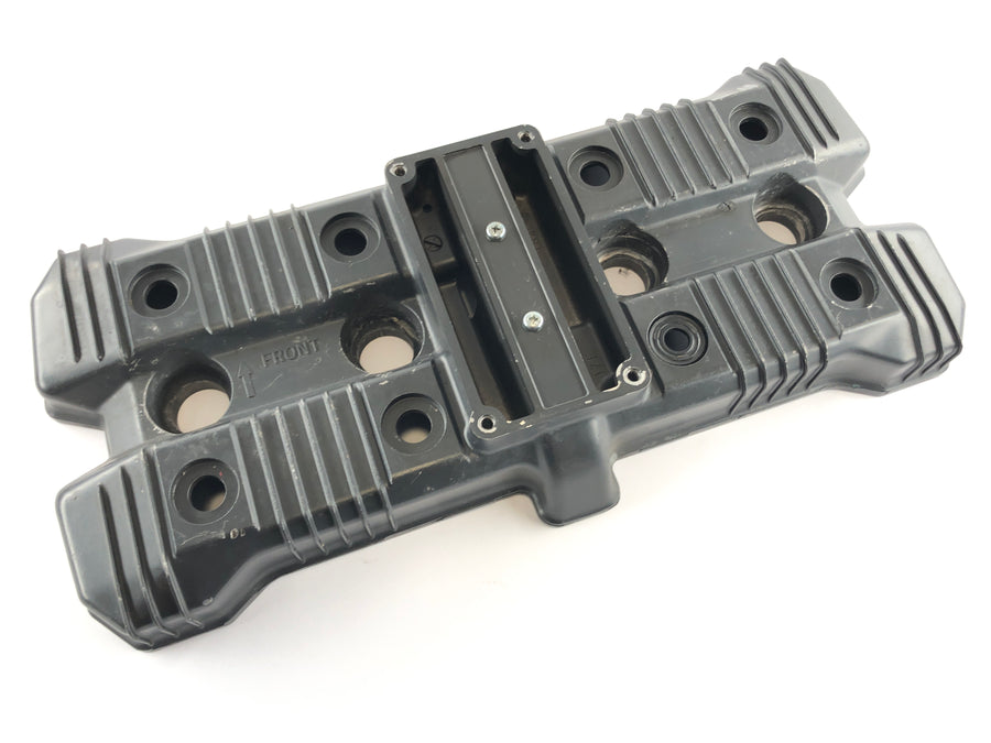 Suzuki GSX -R 1100 W GU75 C [1993] - Coperchio di motore della valvola