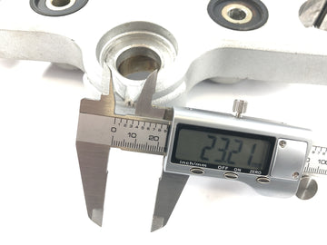 Yamaha MT 03 RM02 [2007] - Gabelbrücke oben Lenkkopfbrücke obere Gabelklemmung - 0