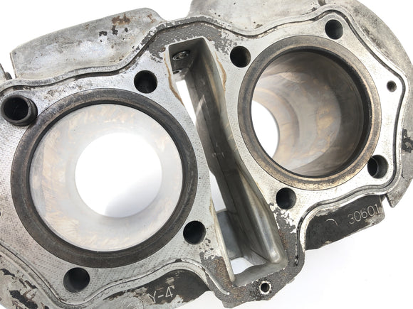 ヤマハXS 650 SE 3L1 [1979]  - ピストン付きシリンダー