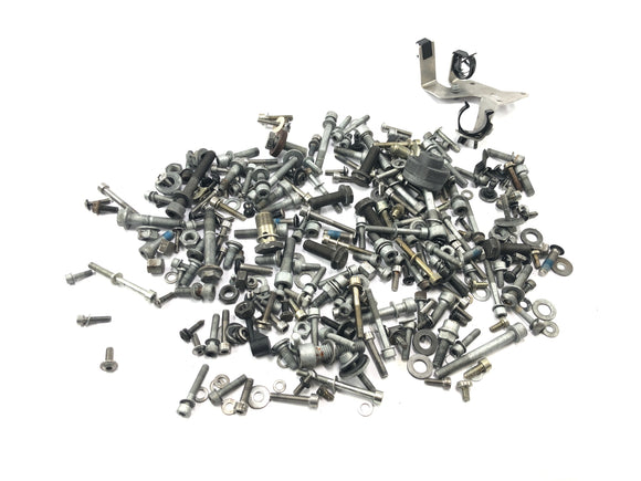 BMW R 1100 S R2S [2000] - остатки деталей и винты, смешанная партия