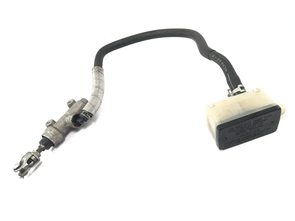 Suzuki VZ 1500 WVCU [2011] - Pompa hamulcowa tylnego cylindra hamulca tylnego koła